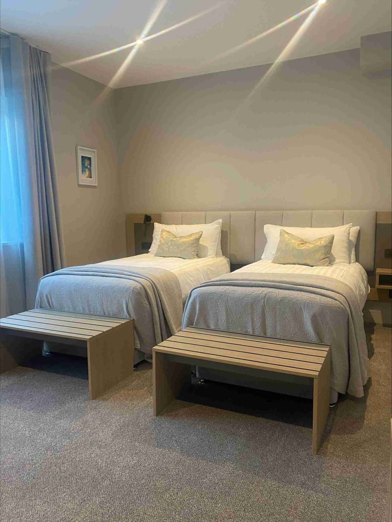 processed-88B41149-676A-42B9-B4AE-2172E7B5188E_10_11zon